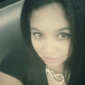 Meet your Posher, Debra